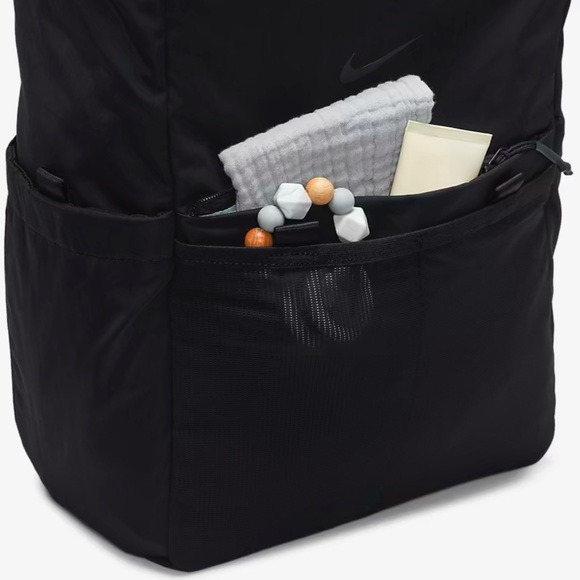 Nike Convertible diapers bag - Picture 7 of 12